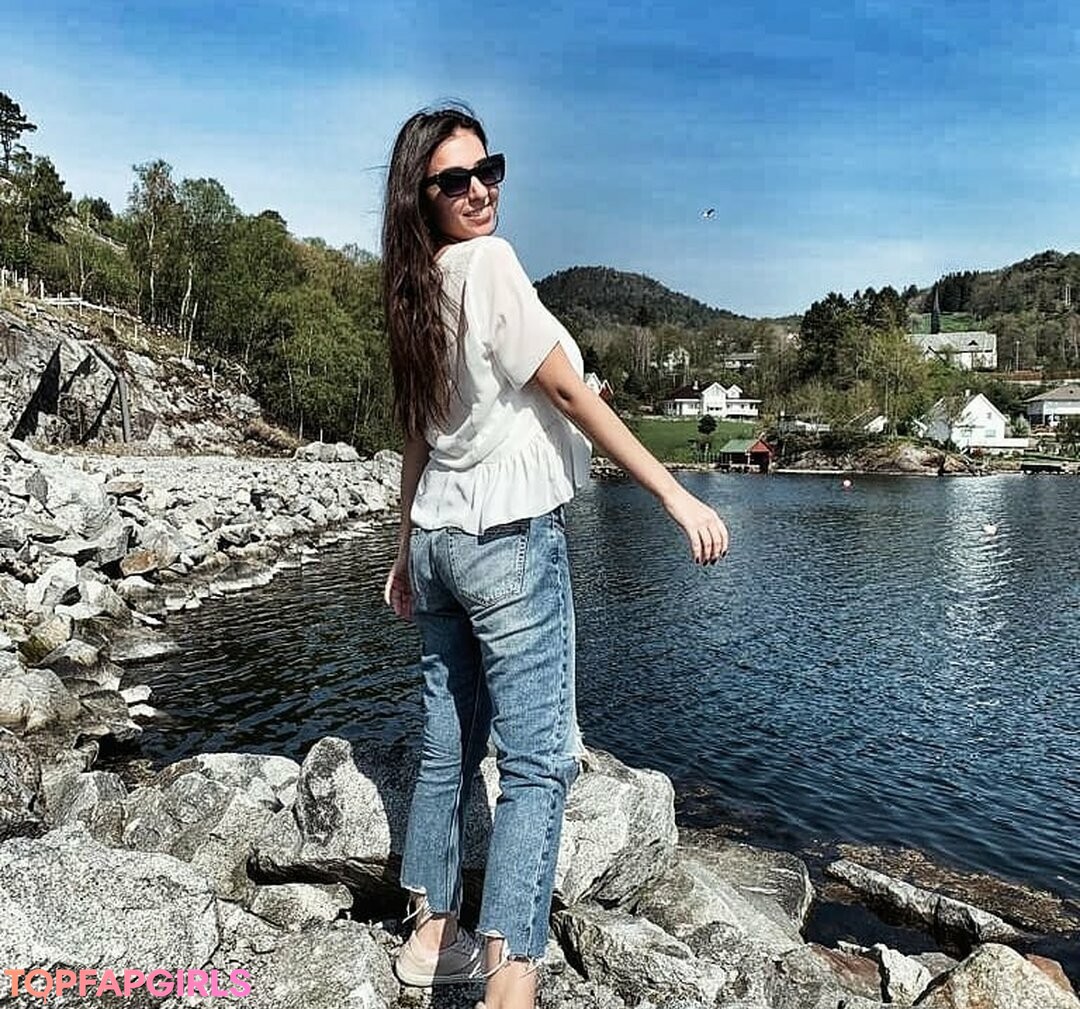 Nacktes geleaktes OnlyFans-Foto von Giulia Daqna #246