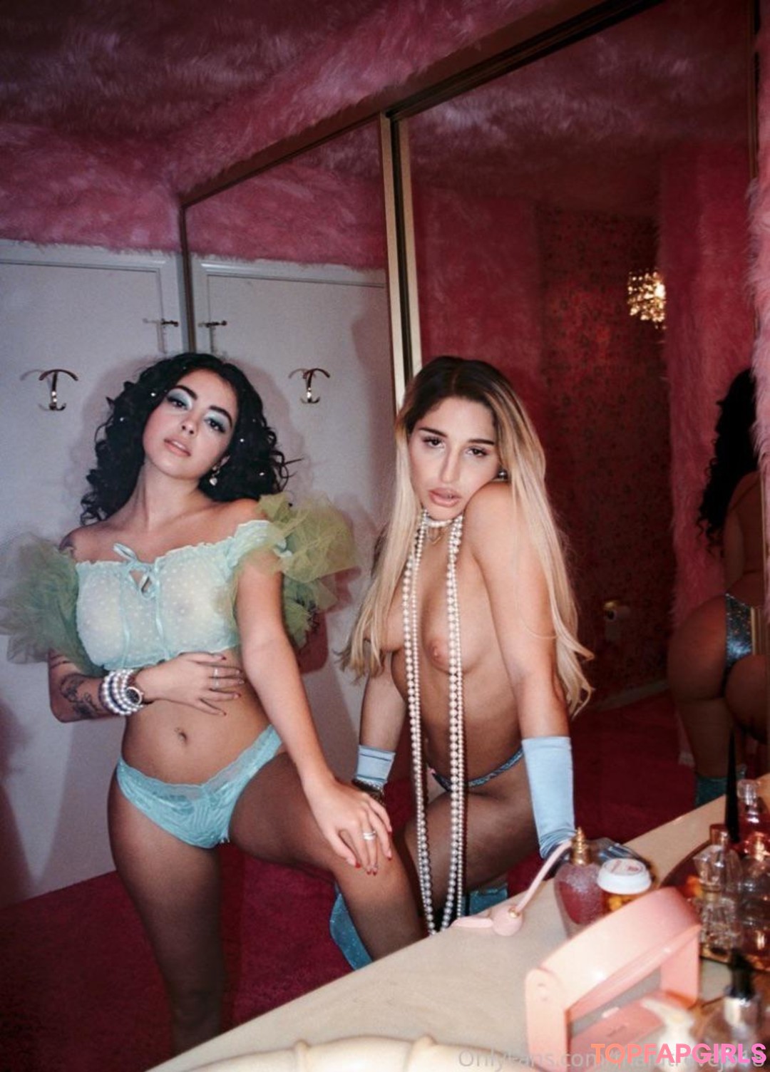 Nacktes geleaktes OnlyFans-Foto von Malu Trevejo #684