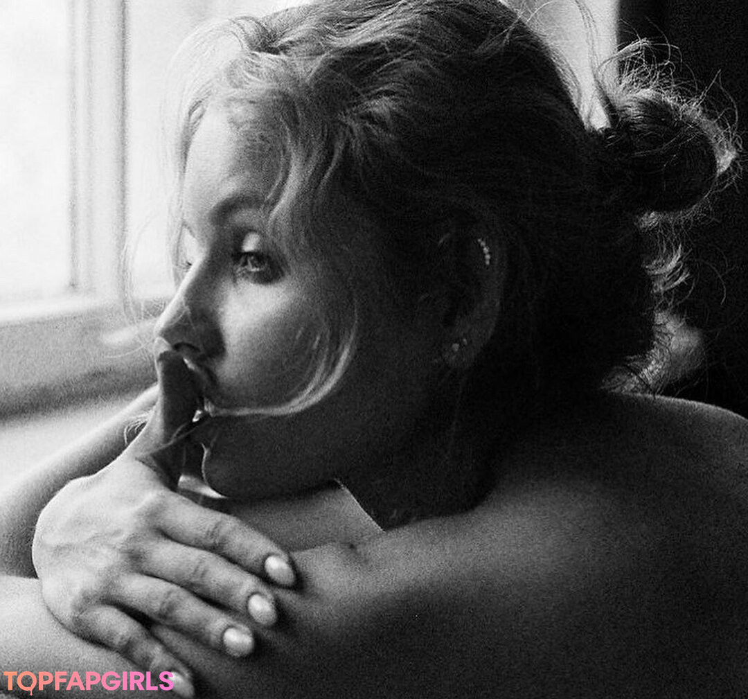 Nacktes geleaktes OnlyFans-Foto von Mila Amour #1608