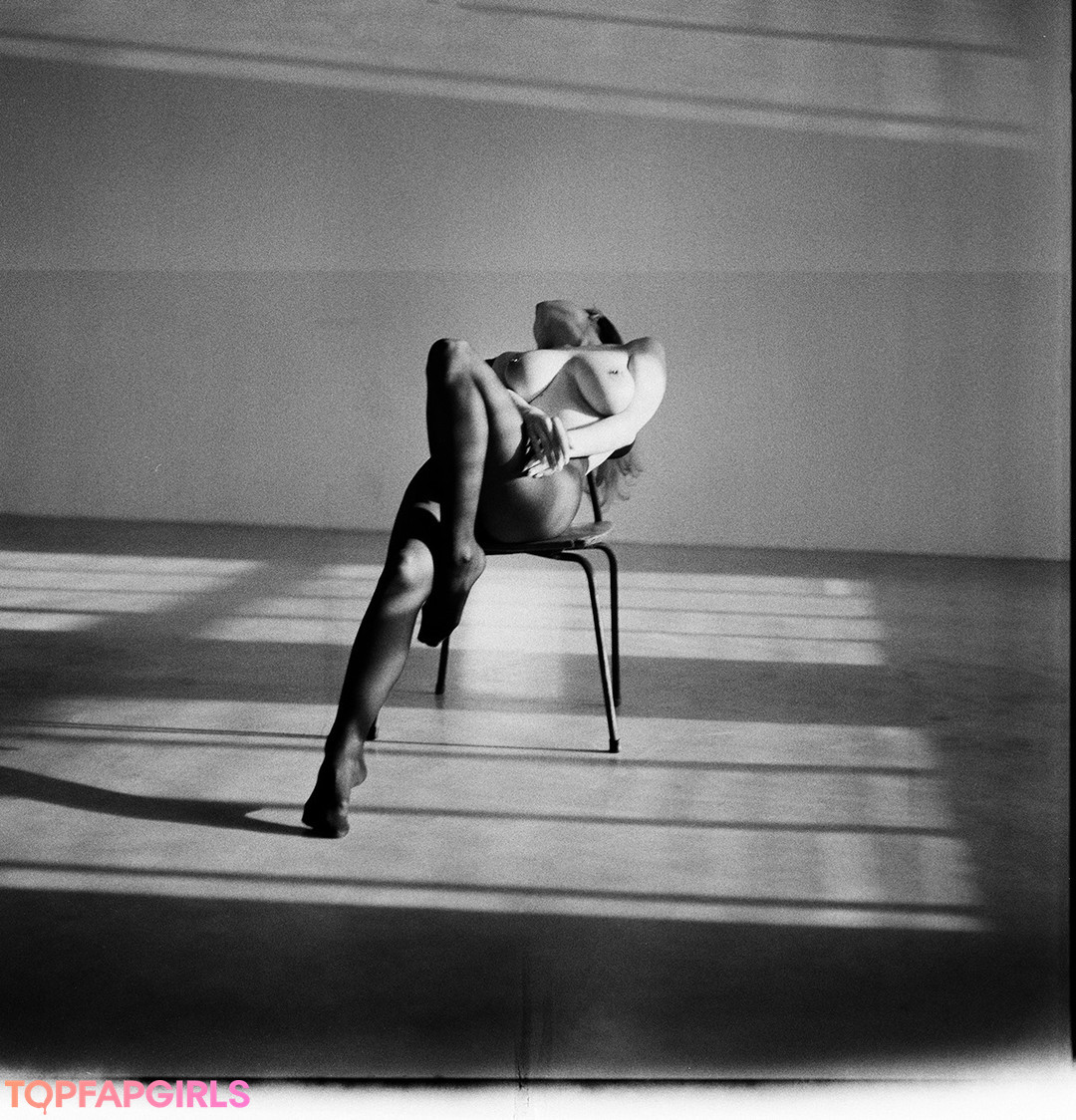 Nacktes geleaktes OnlyFans-Foto von Mila Amour #708