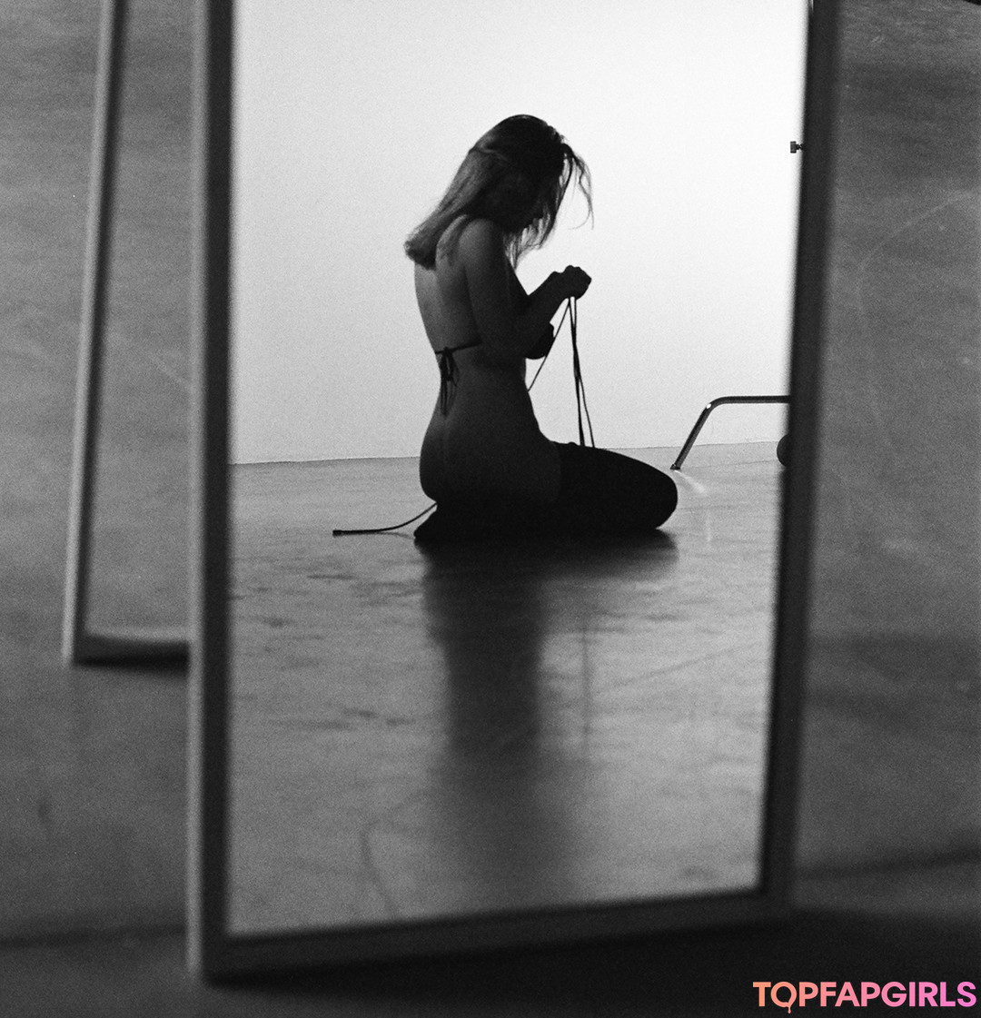 Nacktes geleaktes OnlyFans-Foto von Mila Amour #718