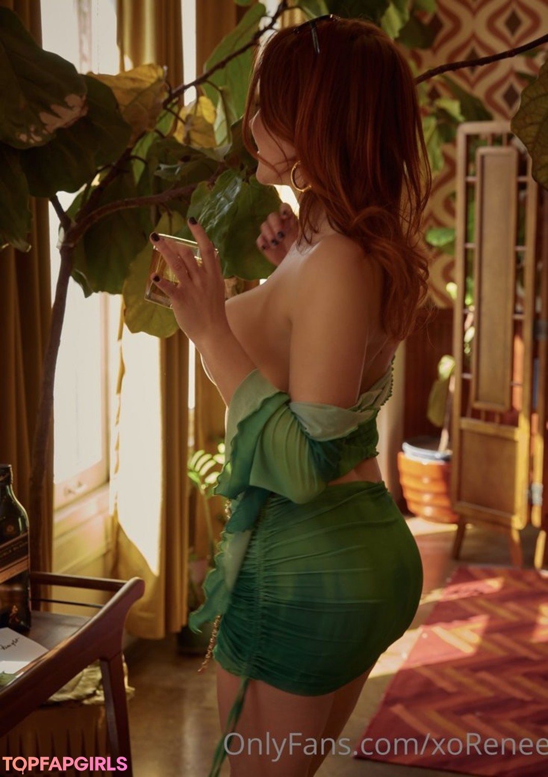 Nacktes geleaktes OnlyFans-Foto von Renee Olstead #941