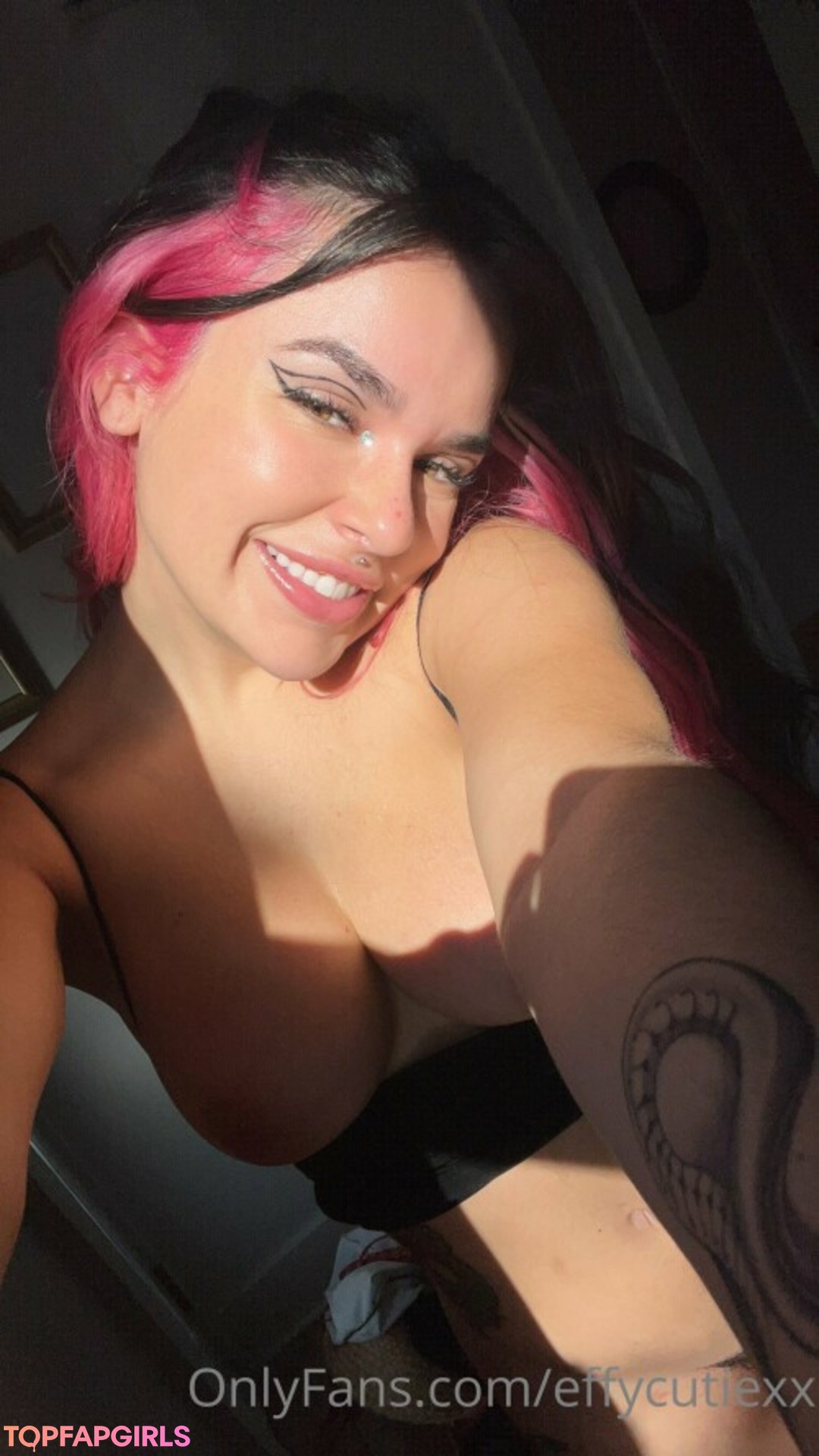 Nacktes geleaktes OnlyFans-Foto von Effy Cutie #340