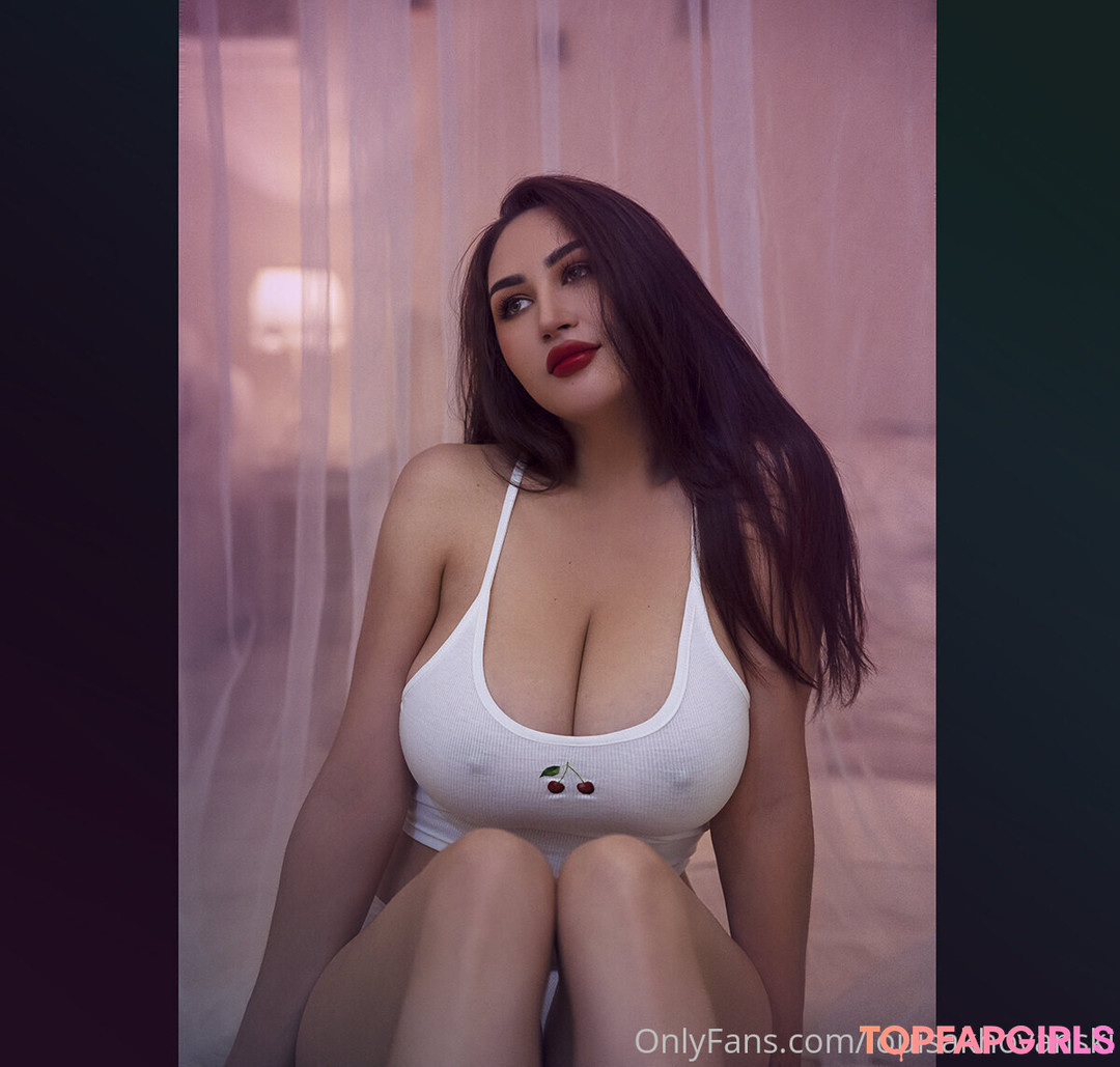 Nacktes geleaktes OnlyFans-Foto von Louisa Khovanski #695