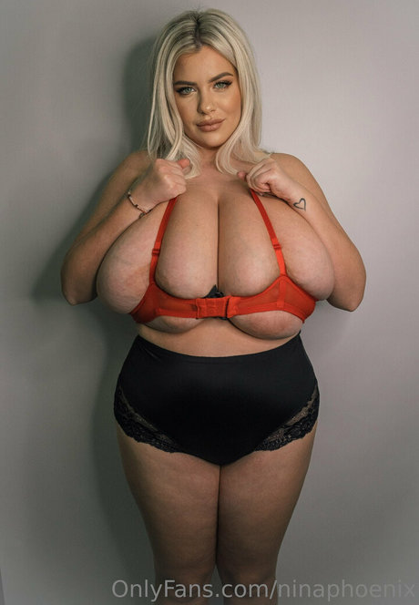 NinaPhoenix