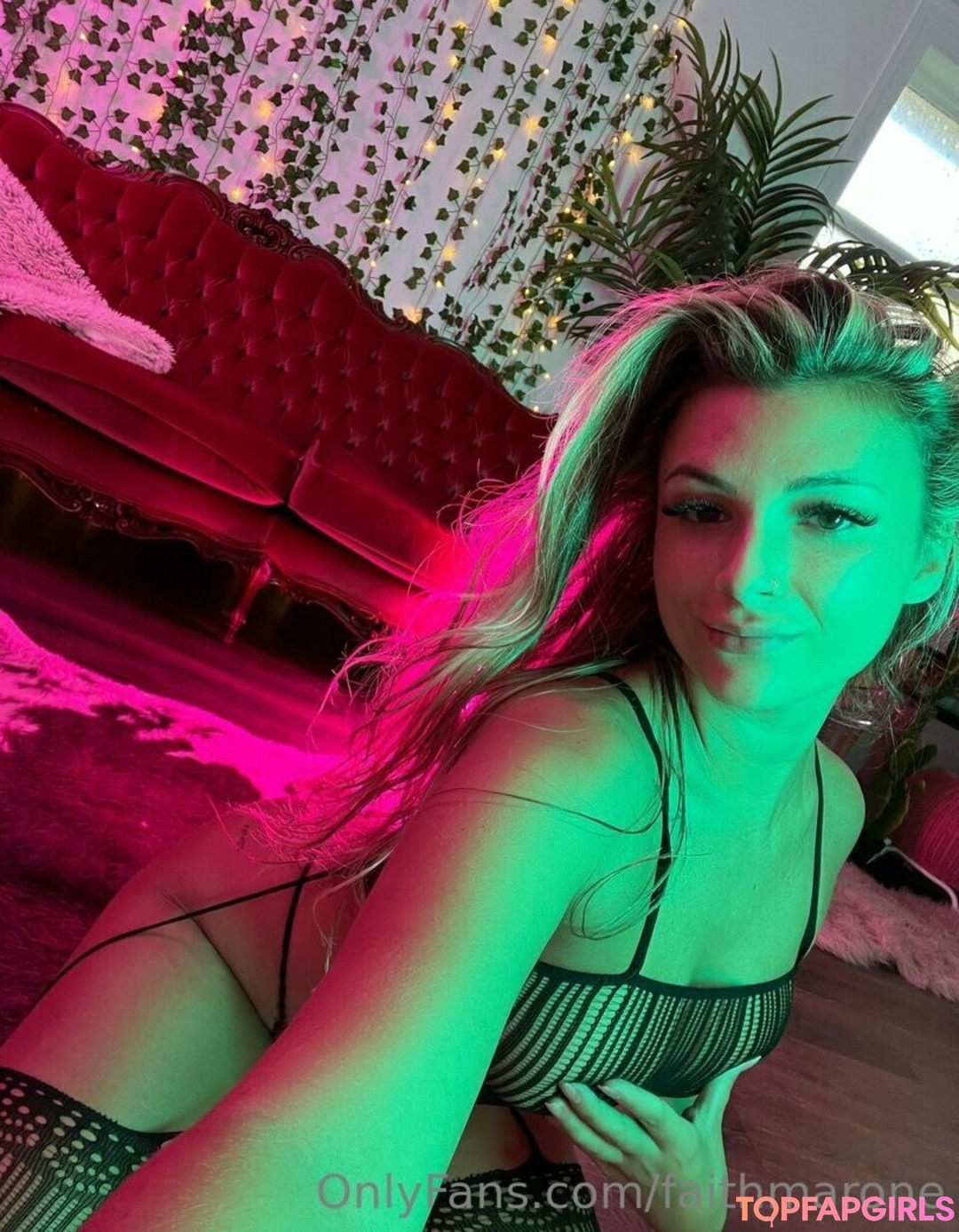 Nacktes geleaktes OnlyFans-Foto von Faith Marone #890