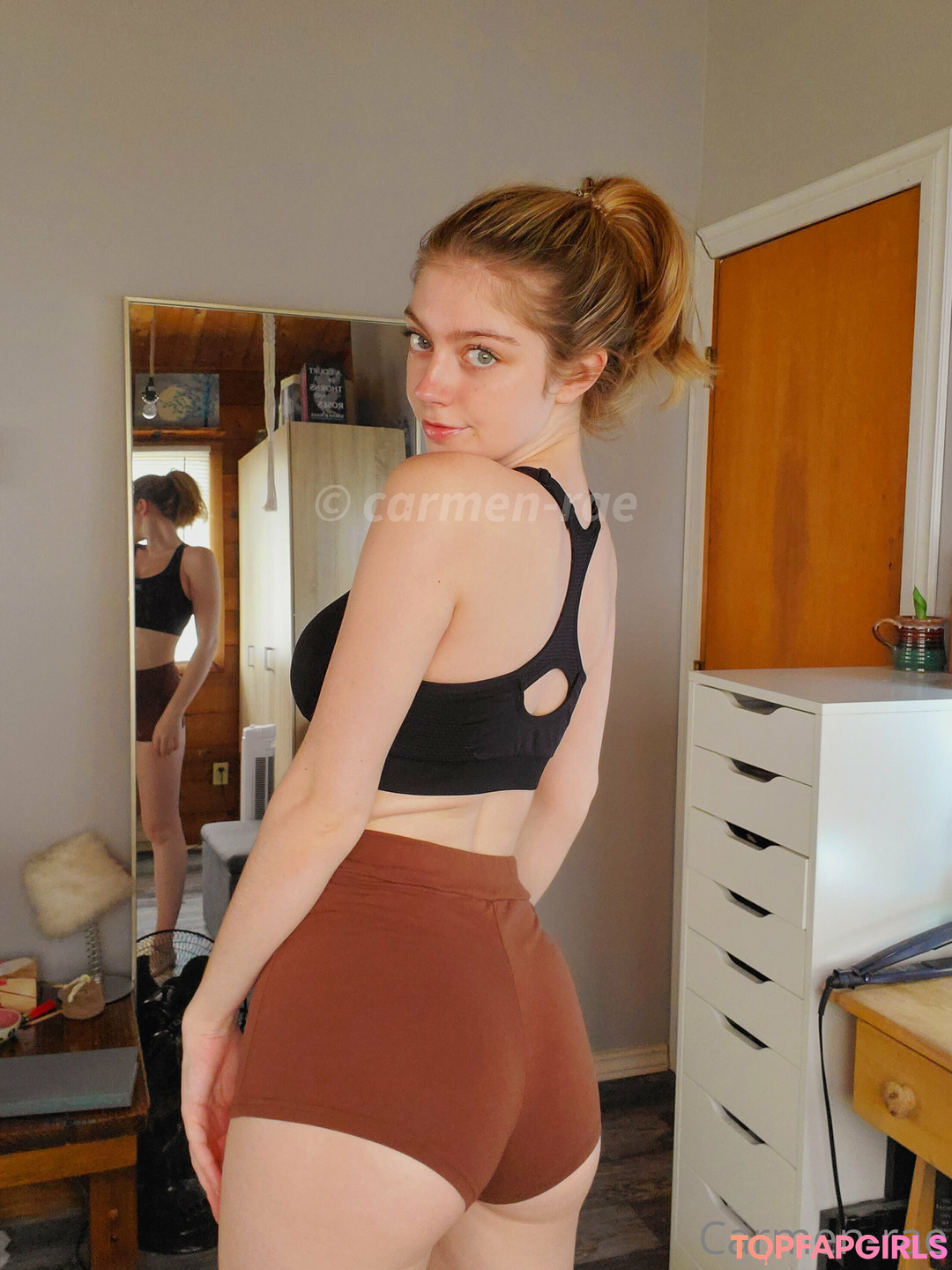 Nacktes geleaktes OnlyFans-Foto von Carmenrae #1823