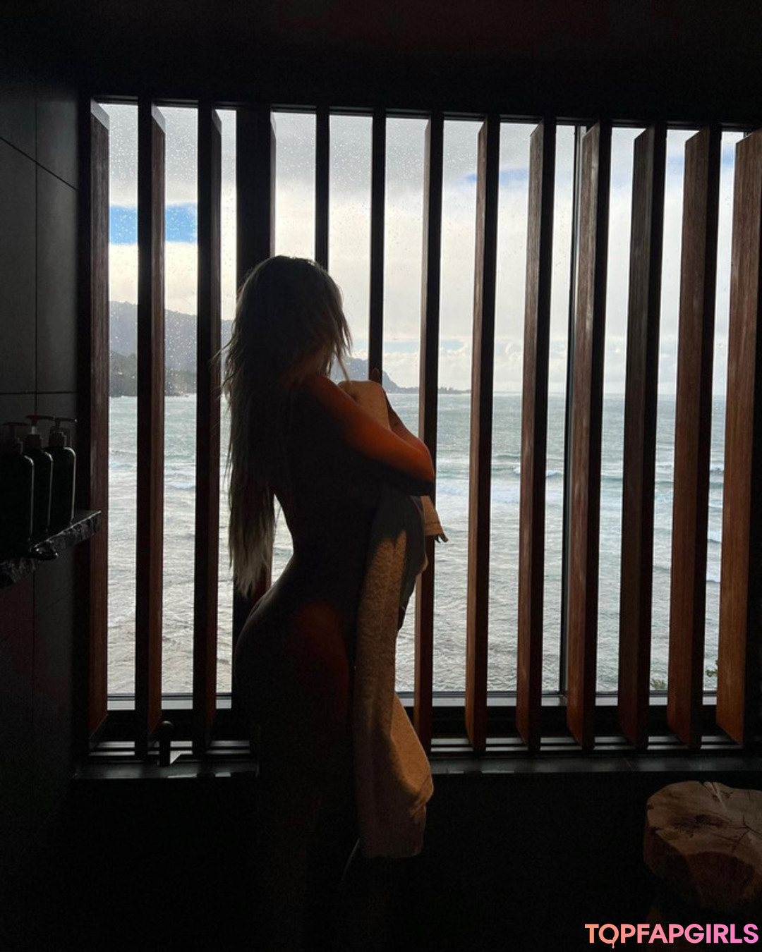 Nacktes geleaktes OnlyFans-Foto von Tana Mongeau #164