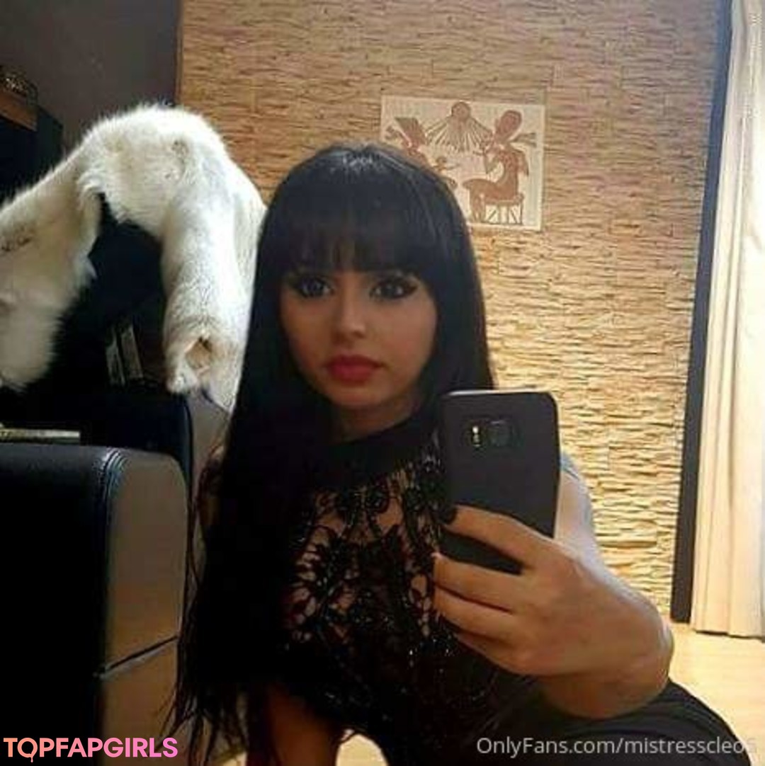 Nacktes geleaktes OnlyFans-Foto von Mistress Cleopatra #3