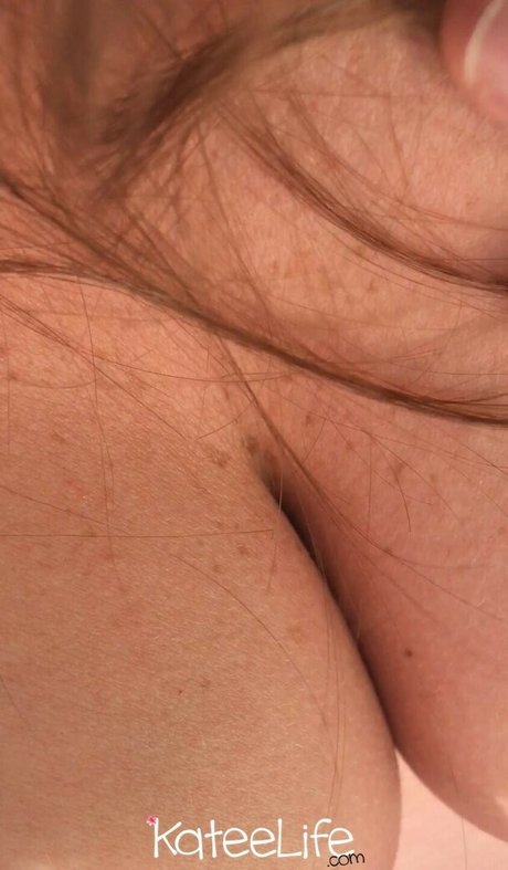 Nacktes geleaktes OnlyFans-Foto von Kateelife