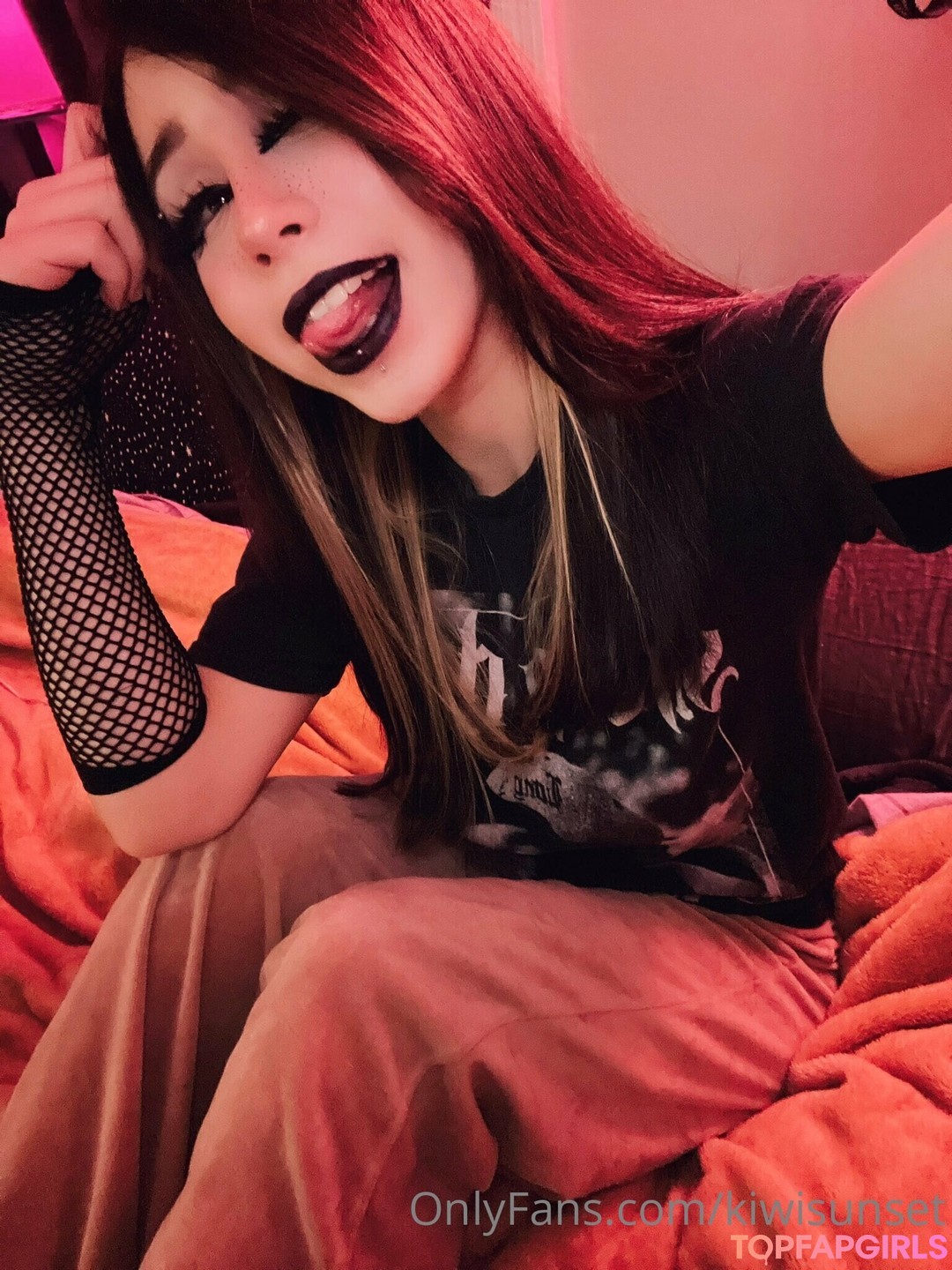 Nacktes geleaktes OnlyFans-Foto von Kiwi Sunset #490
