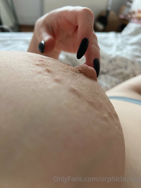 Nacktes geleaktes OnlyFans-Foto von Monochromesan