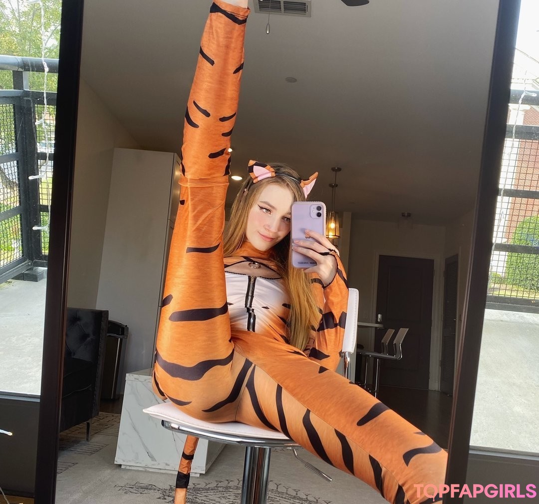 Nacktes geleaktes OnlyFans-Foto von Pyra Fae #644