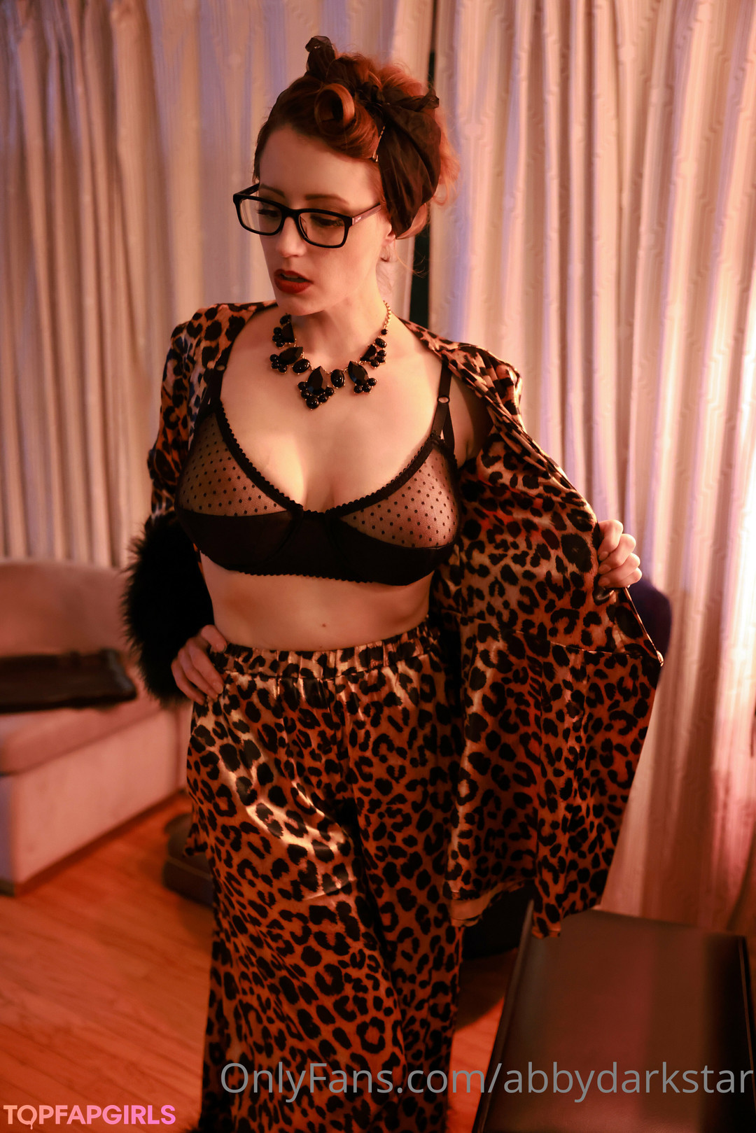 Nacktes geleaktes OnlyFans-Foto von Abby Dark Star #556