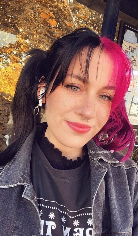 Nacktes geleaktes OnlyFans-Foto von Lunasayshi