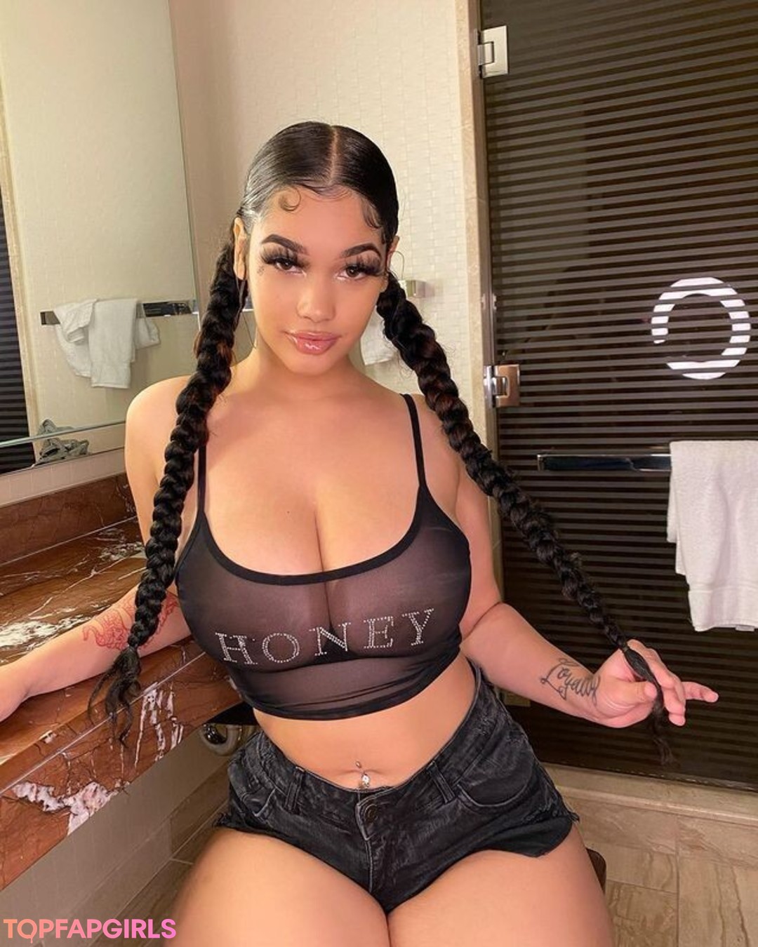 Nacktes geleaktes OnlyFans-Foto von Hot4lexi #352