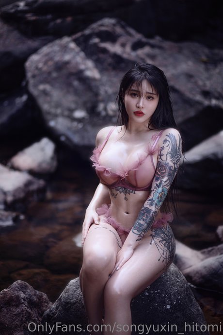 Hitomi Songyuxin