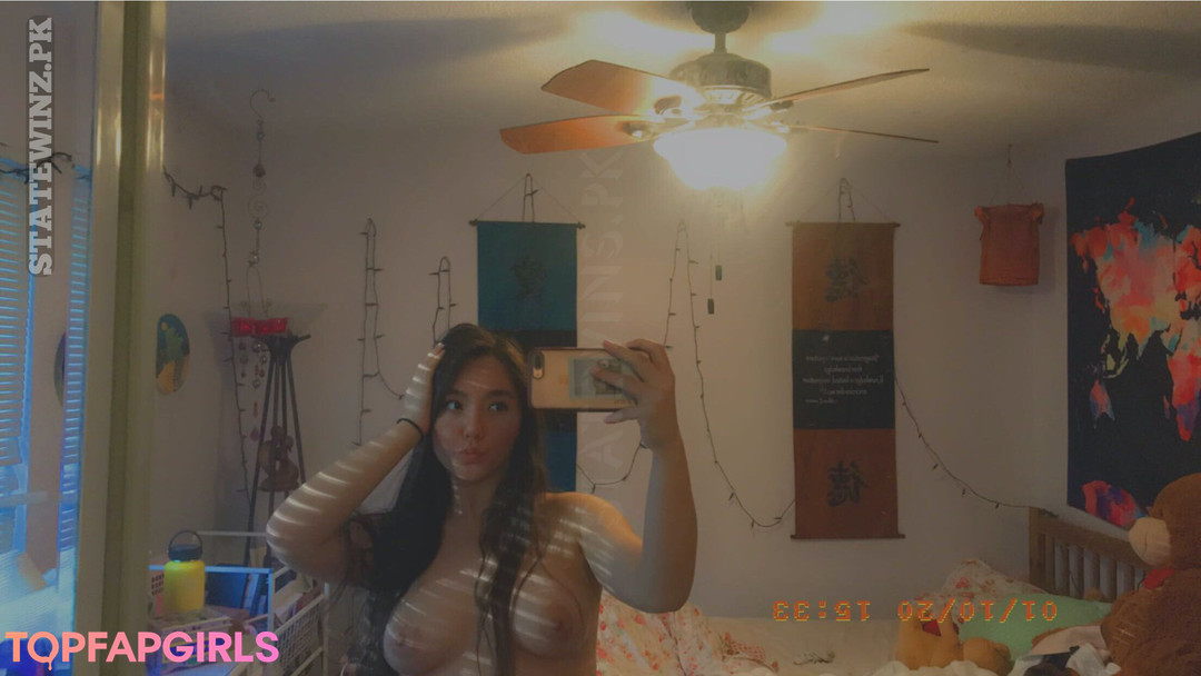 Nacktes geleaktes OnlyFans-Foto von Eliza Chau #129
