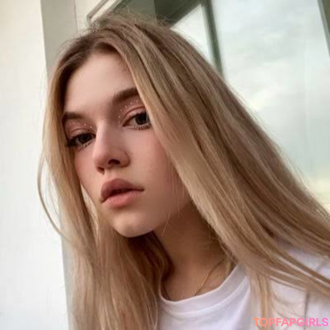 Nacktes geleaktes OnlyFans-Foto von Mavpochka #4