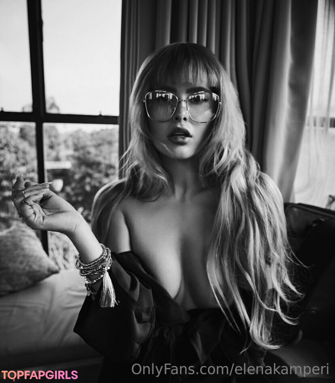 Nacktes geleaktes OnlyFans-Foto von Elena Kamperi #281