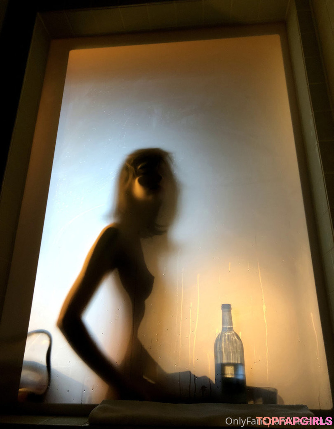 Nacktes geleaktes OnlyFans-Foto von Liara Roux #197