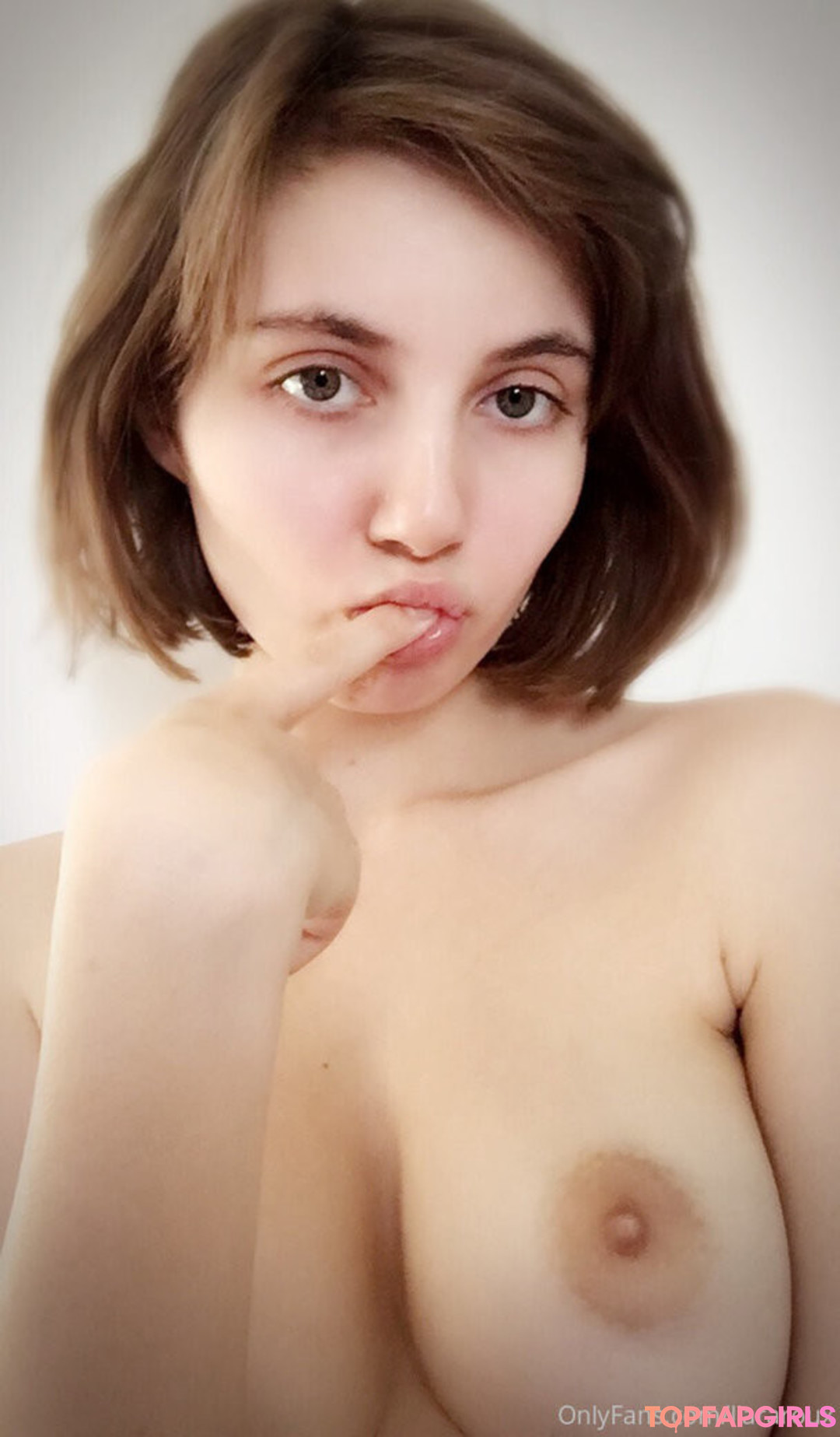 Nacktes geleaktes OnlyFans-Foto von Liara Roux #529