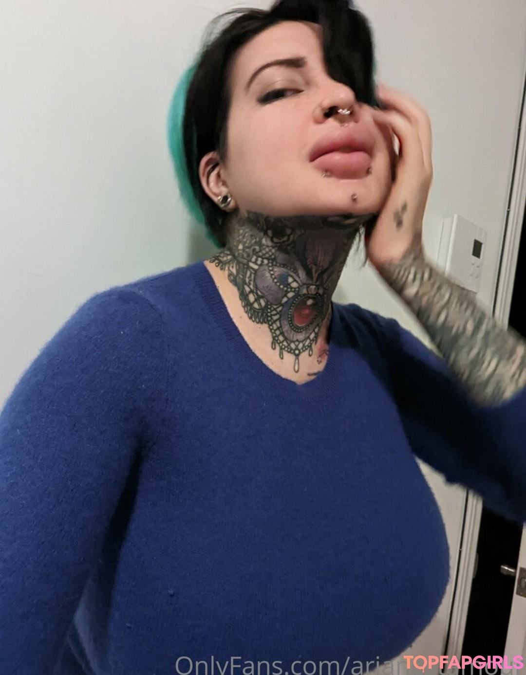 Nacktes geleaktes OnlyFans-Foto von Ariane Saint Amour #2198