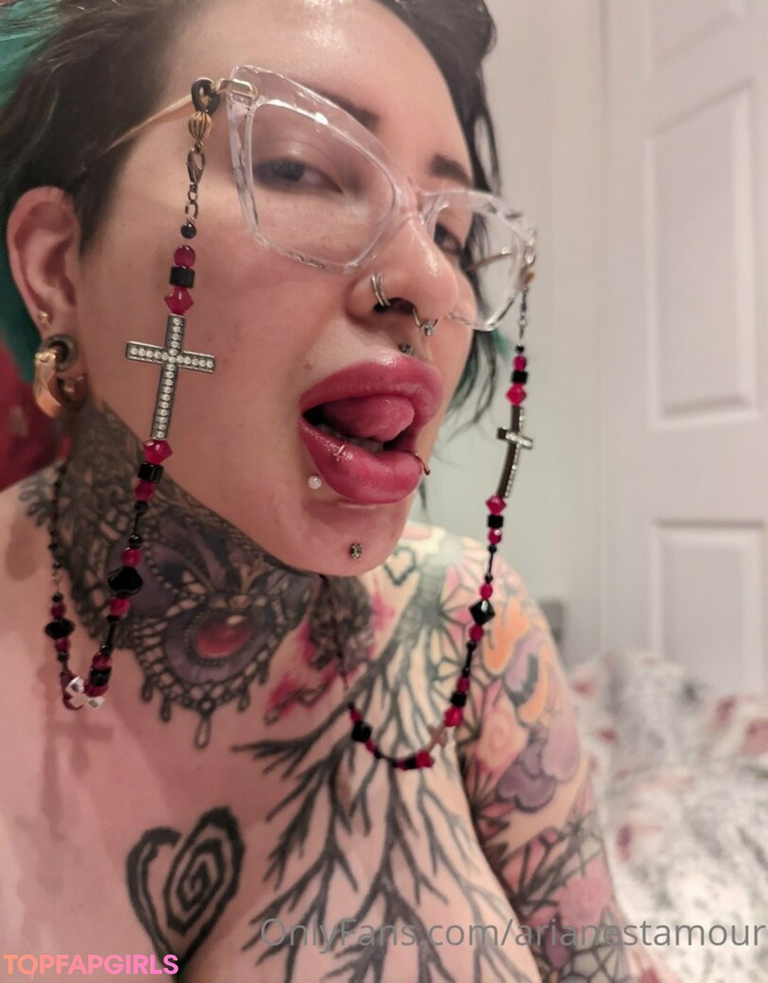 Nacktes geleaktes OnlyFans-Foto von Ariane Saint Amour #2223