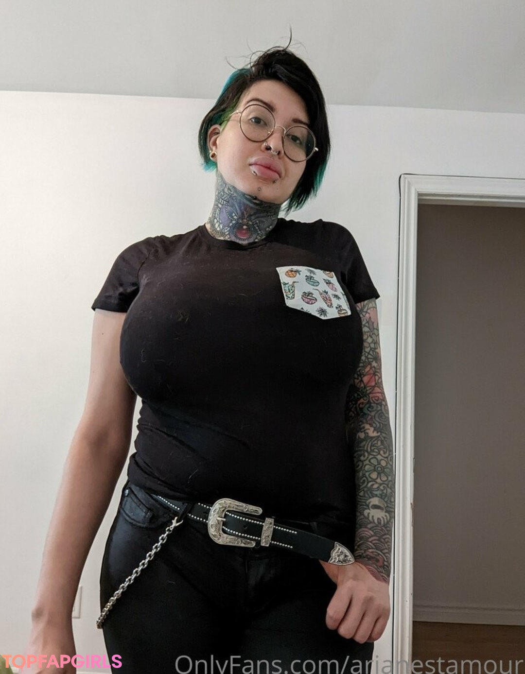 Nacktes geleaktes OnlyFans-Foto von Ariane Saint Amour #2326