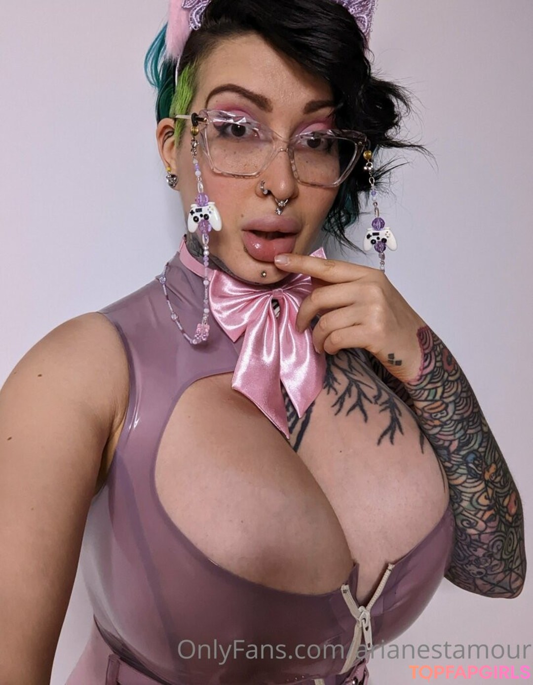 Nacktes geleaktes OnlyFans-Foto von Ariane Saint Amour #2392