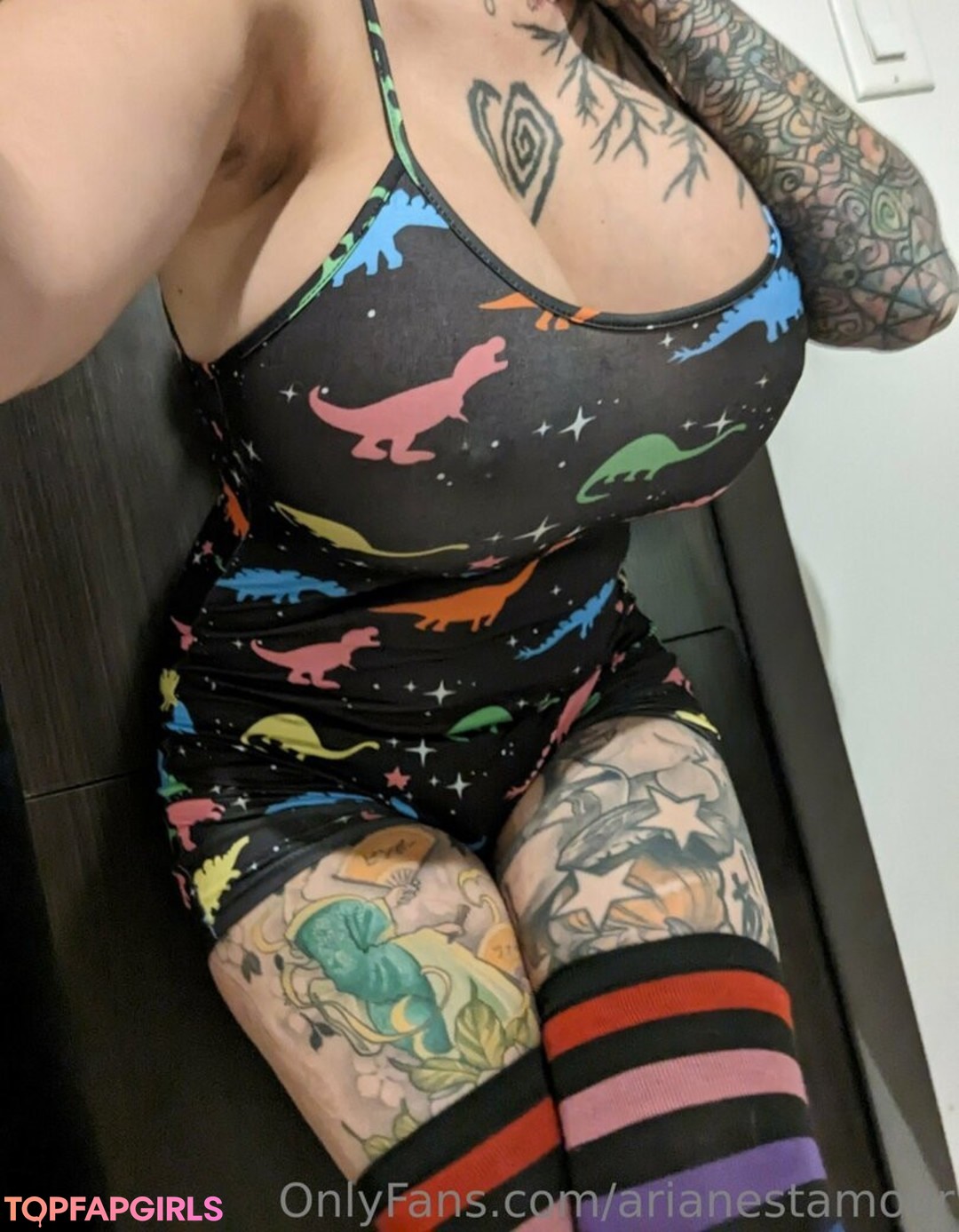 Nacktes geleaktes OnlyFans-Foto von Ariane Saint Amour #2984