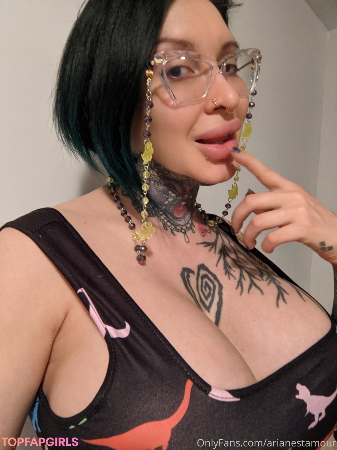 Nacktes geleaktes OnlyFans-Foto von Ariane Saint Amour #460