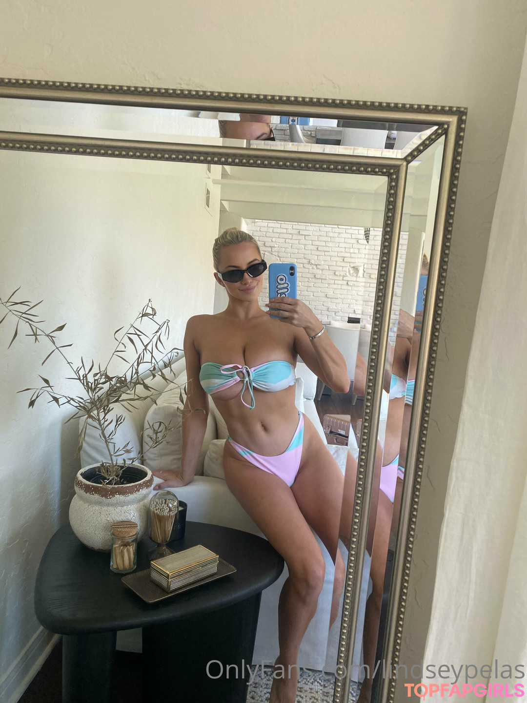 Nacktes geleaktes OnlyFans-Foto von Lindsey Pelas #417