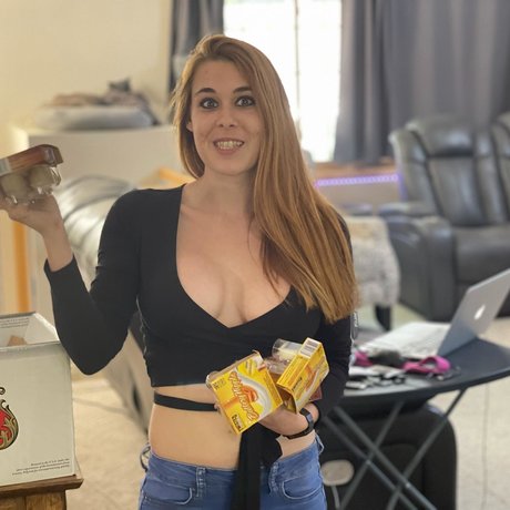 Nacktes geleaktes OnlyFans-Foto von Kitty Cass