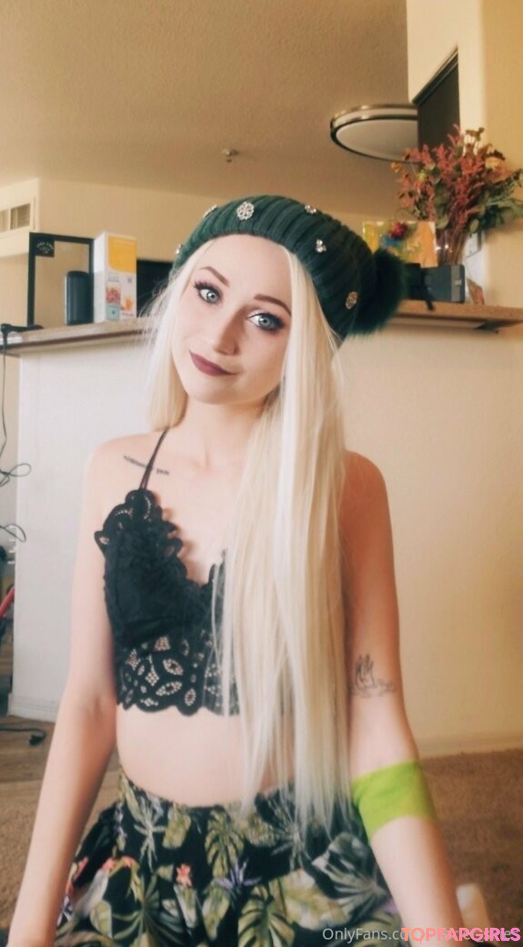 Nacktes geleaktes OnlyFans-Foto von Scarlet Skies #127