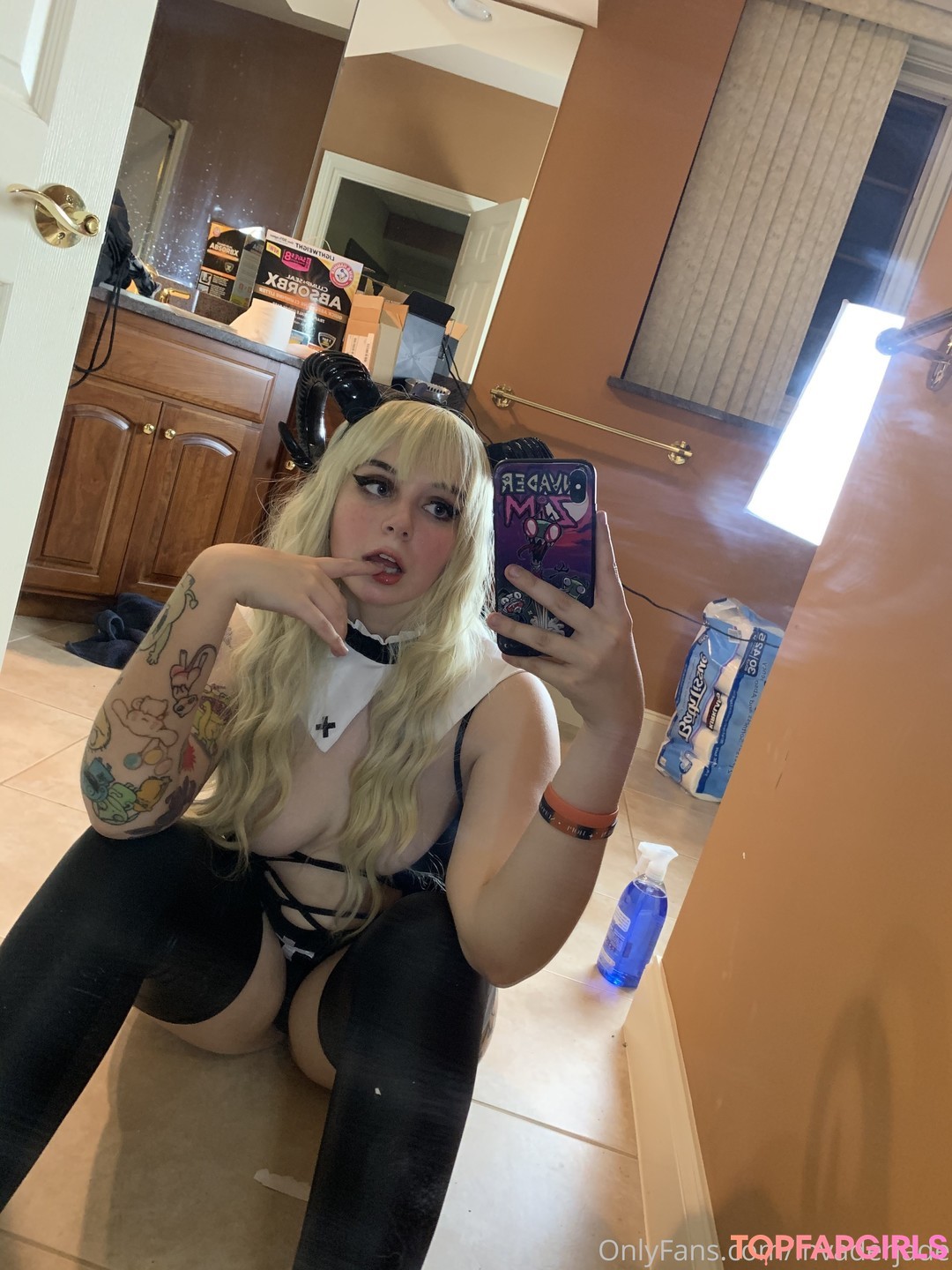 Nacktes geleaktes OnlyFans-Foto von Invader Jade #190