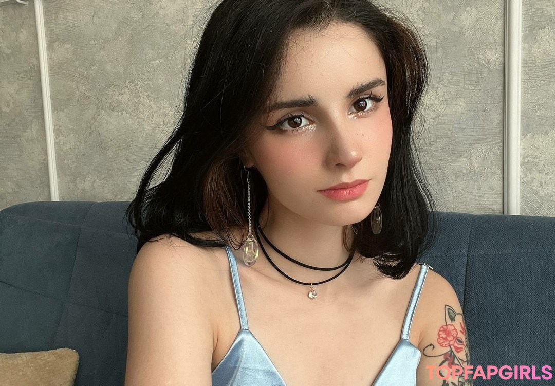 Nacktes geleaktes OnlyFans-Foto von Loona #1179