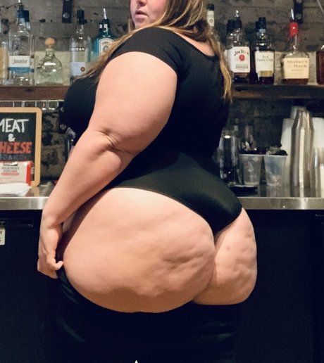 Nacktes geleaktes OnlyFans-Foto von Miss Honeypotts