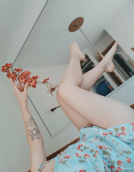 Nacktes geleaktes OnlyFans-Foto von Lilukilla