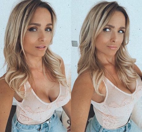 Nacktes geleaktes OnlyFans-Foto von Louise Moore