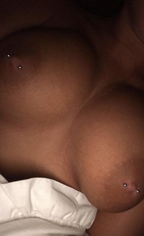 Nacktes geleaktes OnlyFans-Foto von Morgan Gartry