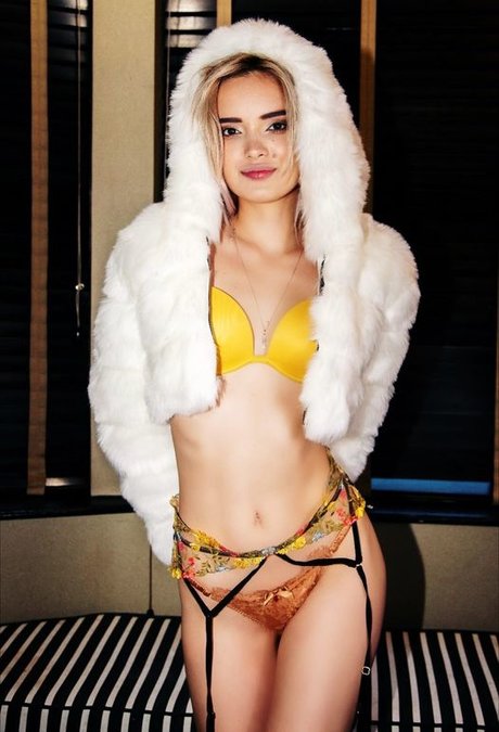 Nacktes geleaktes OnlyFans-Foto von Laura Eclipse