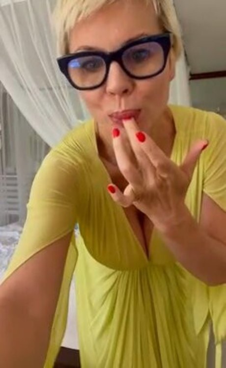 Nacktes geleaktes OnlyFans-Foto von Nadya Basinger