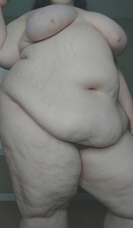 Nacktes geleaktes OnlyFans-Foto von Marzipan