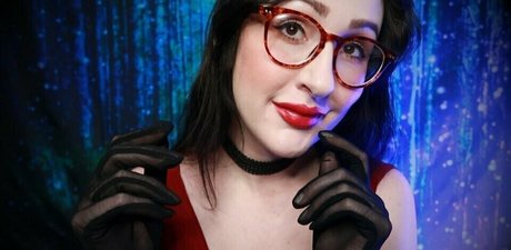 Nacktes geleaktes OnlyFans-Foto von Missteaasmr