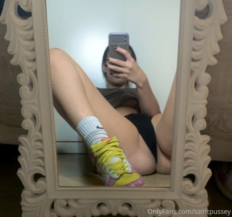 Nacktes geleaktes OnlyFans-Foto von Saintpussey