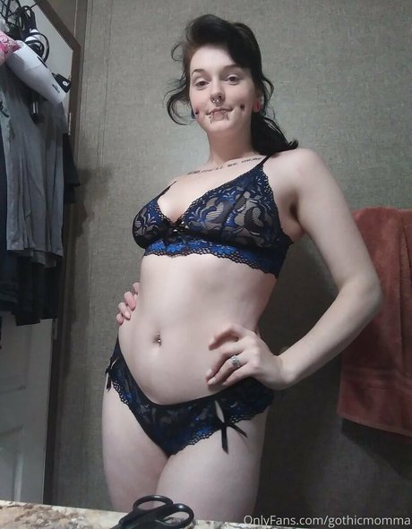 Gothicmomma