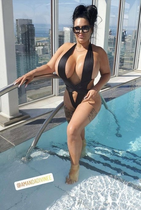 Amandadivine