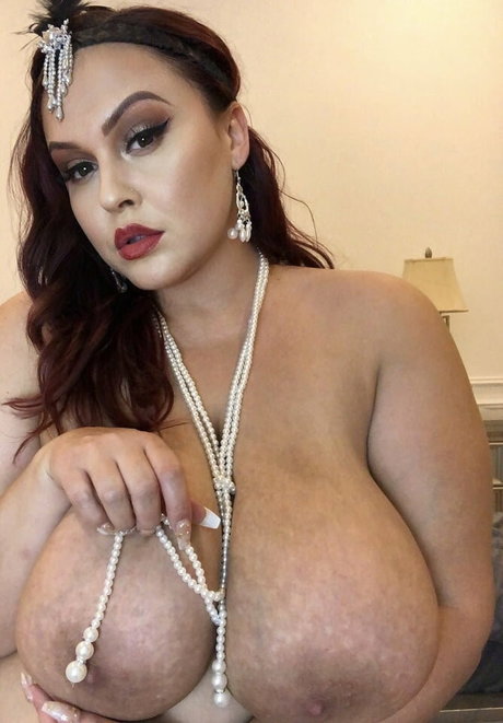 Nacktes geleaktes OnlyFans-Foto von Gia Blaze