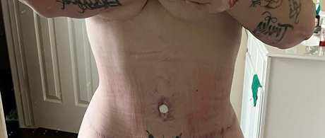 Nacktes geleaktes OnlyFans-Foto von Maybaelife